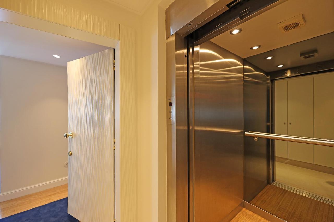 Flh Porto Clerigos Luxury Apartments Exterior foto